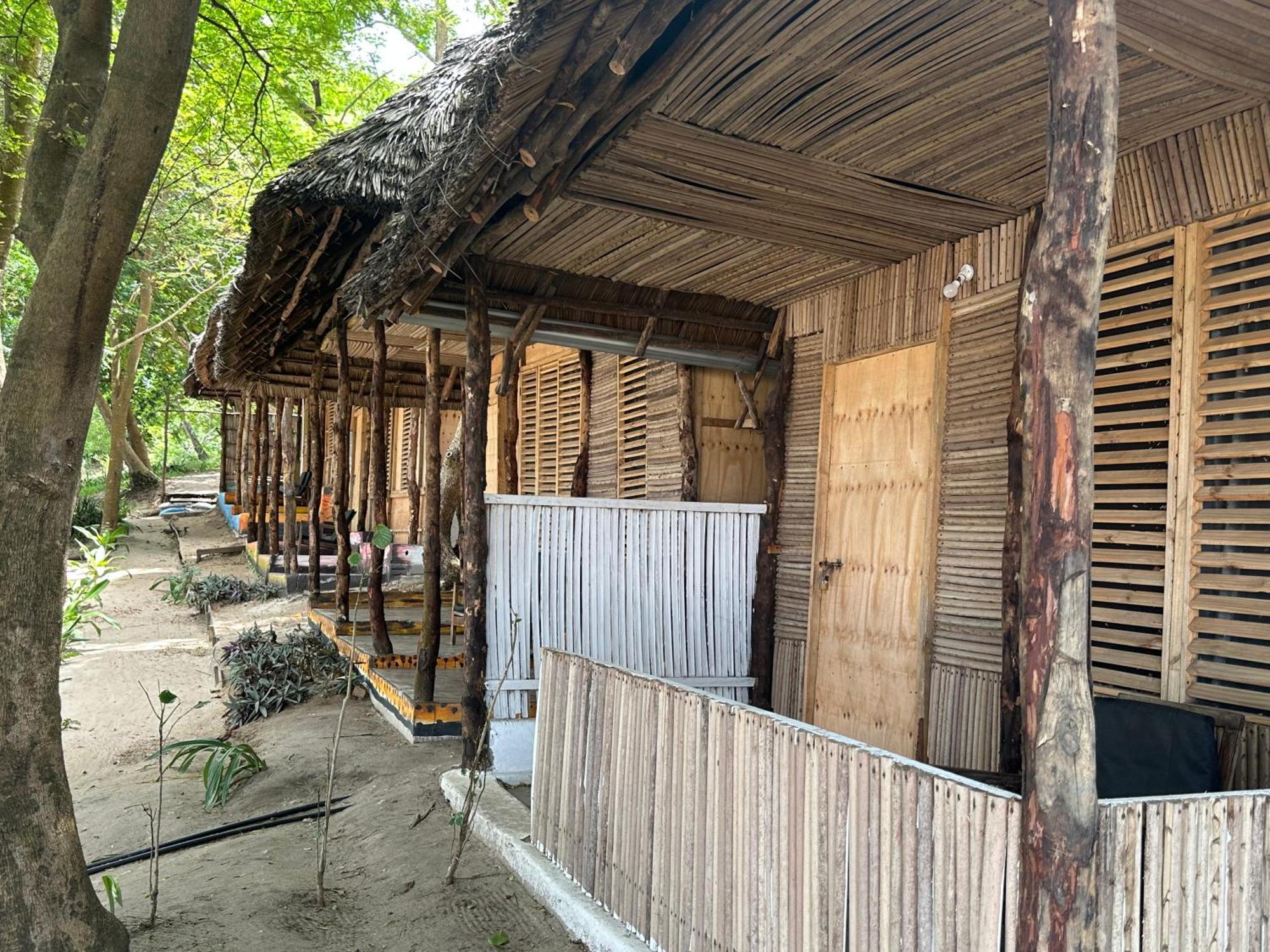 Maweni Beach Bungalows Kilindoni Exterior foto